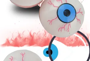 Détail de jouet globe oculaire d'Halloween, accessoire effrayant réaliste avec des veines.