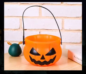 Halloween orange plastic pumpkin bucket toy handheld candy container for party decoration
