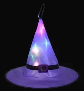Leuchtender Hexenhut Deko zu Halloween, lila LED Zauberhut Anhänger mit Aufhängeband.