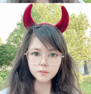 Red devil horn headband for Halloween party, velvet cute hair hoop festival decoration cosplay.