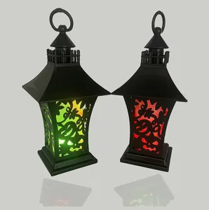 Gedetailleerd overzicht van Halloween LED pompoenlantaarn, gloeiende decoratieve lamp.