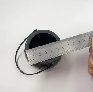 Calderone da strega nero in plastica di Halloween dettaglio che mostra le dimensioni.