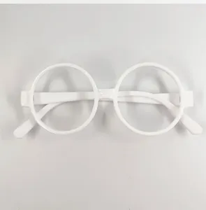 Details of white round frame costume glasses, suitable for parties and holiday dressing.
