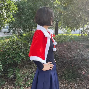 Mantello di velluto rosso di Natale per bambini e adulti, mantella festiva con bordo bianco.