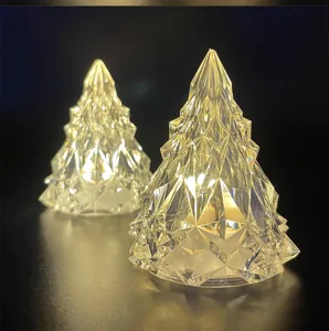 Vue détaillée de la veilleuse arbre cristal lumineux, superbe glacier décoration bureau chic.