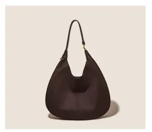 Retro brown crescent hobo shoulder bag, minimalist chic underarm bag for daily commute fashion.
