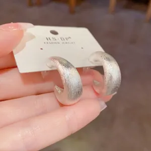 Französische Retro Metall gebürstete geometrische Ohrringe, minimalistisches chunky Silber.