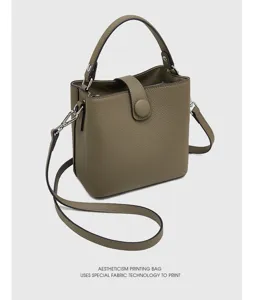 Sac seau en cuir de vaches de première qualité, sac bandoulière et à main chic pour femmes.