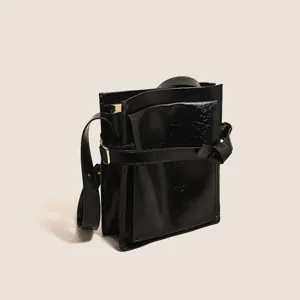 2025 new black glossy retro commuter shoulder bag versatile fashion daily crossbody handbag