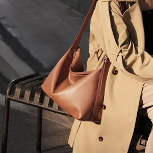 Women Genuine Leather Tote Bag Large Capacity Casual Soft Leather Shoulder Bag Urban Minimalist Commuter Handbag