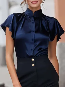 Camicetta estiva chic con collo a listino e maniche a volant, top elegante per donna.