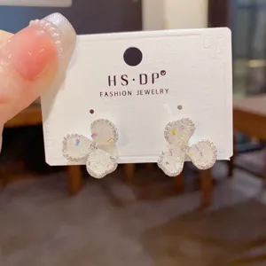 HS.DP plata gruesa cristal hecho a mano flores de tres pétalos aretes estilo dulce