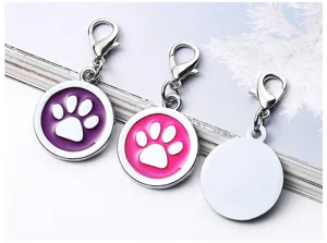 Round epoxy pet dog tag with metal paw print pattern, durable anti-lost pendant for dogs and cats.