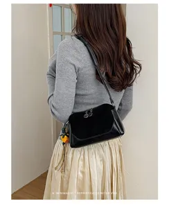 Bolso de hombro informal retro de moda para mujer, cuero PU negro, elegante bolso diario.