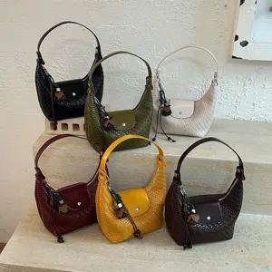 Woven dumpling underarm shoulder bag for women, stylish commuting crossbody bag in multiple colors