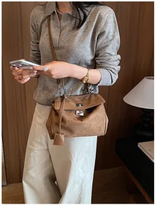 Braune Wildleder Schultertasche Damen elegante Handtasche modische Umhängetasche mit Schloss