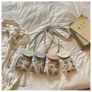 Neo-Chinese ethnic style embroidered phone bag, versatile crossbody bag for summer fashion.