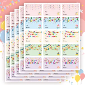 Vue détaillée de feuilles d'autocollants d'anniversaire colorés pour cadeaux d'enfants.