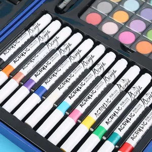 Vue détaillée des marqueurs acryliques vibrants et fournitures d'art rangés dans le coffret.