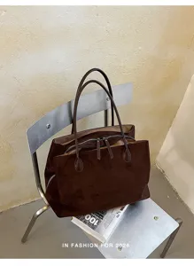 Bruine suède shopper tas vrouwen schoudertas vintage forens handtas herfst mode detail