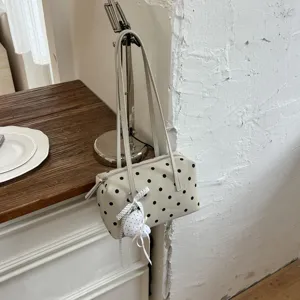 Bolso de hombro tipo bolsa de bolos con lunares beiges, bolso casual elegante para uso diario.