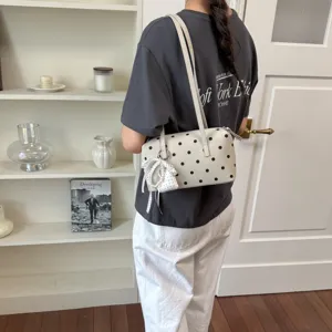 Bolso de hombro tipo bolos con lunares, bolso de verano moderno con lazo elegante.