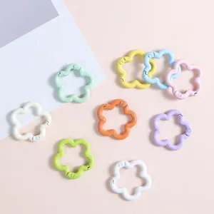 Blumen Federring Legierung Schlüsselanhänger DIY Zubehör bunte Pflaumen Karabiner für Tasche