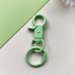 Moschettone girevole in lega verniciato verde chiaro portachiavi accessorio ferramenta borsa