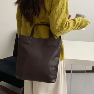 Casual stylish Korean design solid color large capacity shoulder tote bag for women daily commute.
