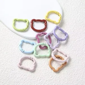 Kleurrijke beer hoofd veerringen voor sleutelhanger DIY accessoires metalen open ringen.