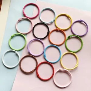 Anneaux de Reliure à Feuilles Mobiles en Métal Coloré Peinture Porte-clés d'Artisanat et Anneaux pour Carnets Bureau