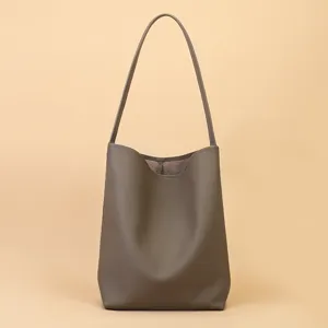 Women Top Layer Cowhide Large Capacity Bucket Bag Commuting Casual Retro Solid Color Single Shoulder Underarm Bag