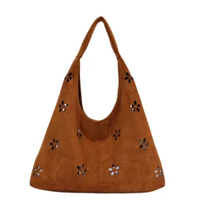 Borsa a tracolla hobo in camoscio marrone da donna, elegante grande borsa capiente.