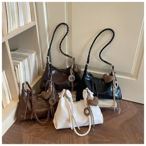 Sac à bandoulière vintage avec lanière tressée sac cabas élégant pour femmes usage quotidien.