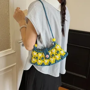 Handmade Knitted Crossbody Bag For Women Cute Cartoon Star Pattern Small Hand-Woven Crochet Shoulder Bag Casual Travel Messenger Bag