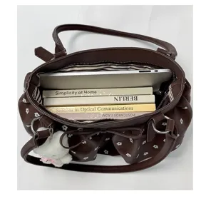Grand sac porté épaule marron avec imprimé floral et charm ours mignon détail intérieur