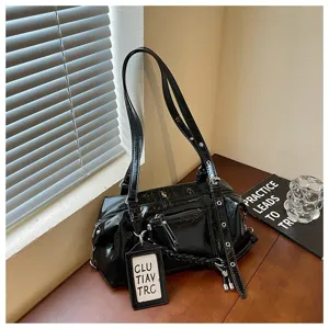 Black patent leather shoulder bag for women, large capacity pillow bag for daily commuting.