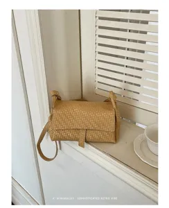 Minimalist woven crossbody bag for women, chic retro mini shoulder bag with flap design.