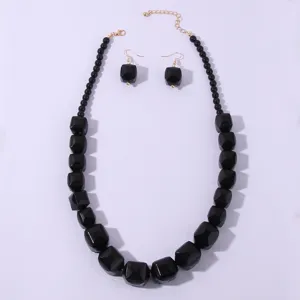 Set di collana e orecchini in perle acriliche geometriche nere, gioielli alla moda.