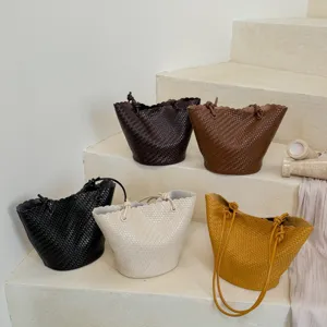 Πλεκτό γυναικείο τσαντάκι bucket, vintage καλοκαιρινή τσάντα ώμου, casual τσάντα από PU δέρμα.