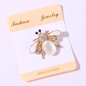 Elegant bee brooch pin crystal diamond pearl insect suit jewelry accessory cute design
