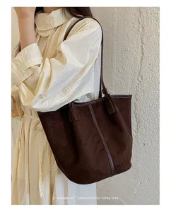 Casual καφέ σουέτ τσάντα shopper για γυναίκες, κομψή τσάντα ώμου μεγάλης χωρητικότητας ρετρό.