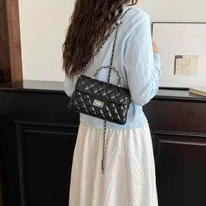 Black quilted leather chain shoulder bag fashionable crossbody handbag for women daily wear