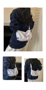 Koreanischer Stil Canvas Umhängetasche, große Kapazität Pendler Dumpling Tasche für Frauen.