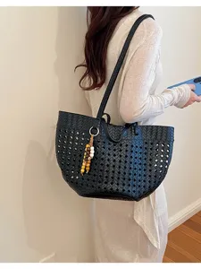 Casual large capacity woven shoulder tote bag for women, ideal for stylish daily office commuting.