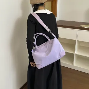 Gran bolso de viaje cruzado en púrpura, bolsa portátil de mujer para uso diario y deporte.