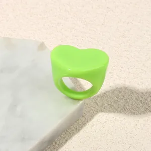 Bright green heart resin ring stylish minimalist acrylic finger jewelry for women