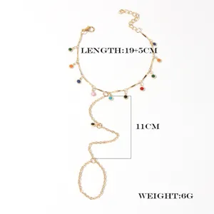 Goudkleurige handketting armband met kleurrijke ronde kralen verstelbare lengte