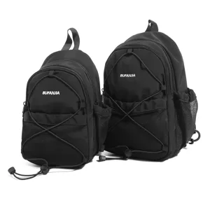 Schwarzer lässiger Rucksack mit Fronttasche aus Mesh und Kordelzug für Outdoor-Aktivitäten.
