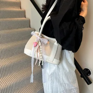 Bolso cubo de lona elegante para mujer bolso de hombro con cinta de encaje chic.